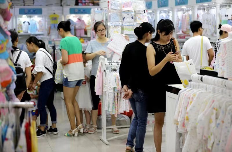 汉口北品牌服装城童装店铺实景